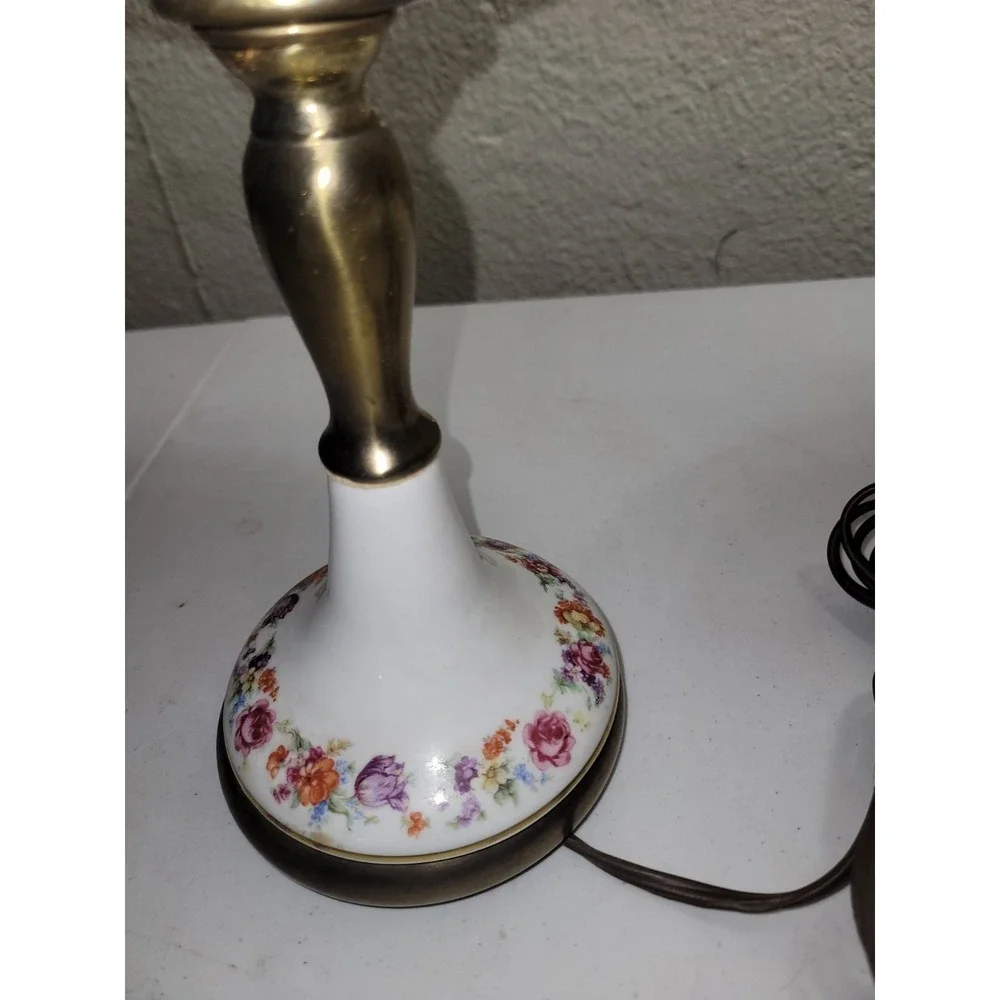 Antique Crystal‎ English Oil Lamp Porcelain Boudoir Vanity Nightstand Pair